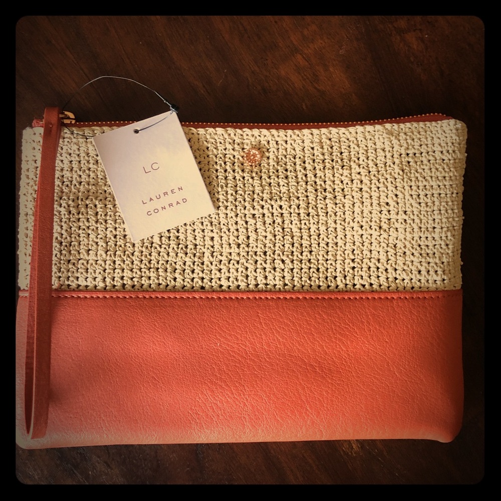 Woven pouch
